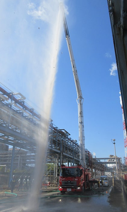 Aboshi Plant, Innovation Park: Joint emergency drill with the local fire department (conducted in FY2021/3)