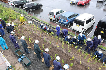2023年4月25日　大竹工場ミニ植樹実施風景